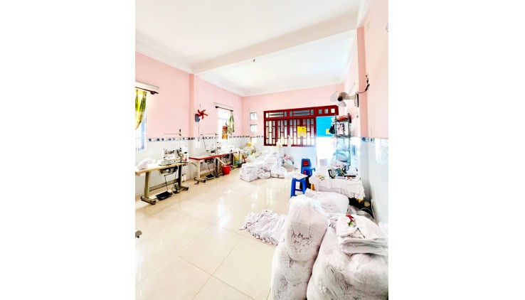 Bán nhà 4 tầng, 65m², 4PN, 4WC, 5.8 tỷ, Bình Tân, sổ hồng